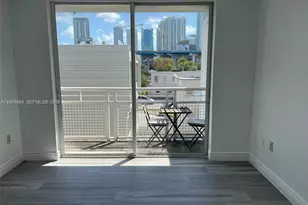 450 SW 3rd St, Miami, FL 33130 - Photo 4