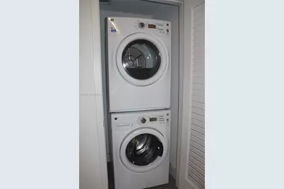 1010 Brickell Ave #3403, Miami, FL 33131 - Photo 20
