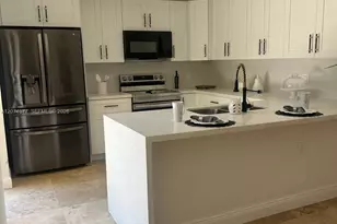 1316 SW 118th Terrace, Davie, FL 33325 - Photo 10
