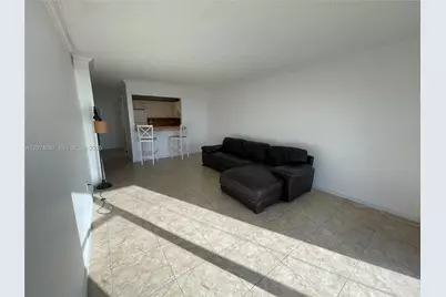 [Address not provided], North Miami Beach, FL 33160 - Photo 6