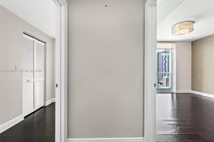 244 Biscayne Blvd, Miami, FL 33132 - Photo 22
