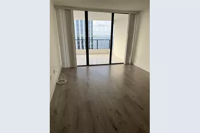 555 NE 15th St #24E, Miami, FL 33132 - Photo 18