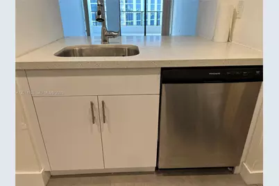 555 NE 15th St #24E, Miami, FL 33132 - Photo 30