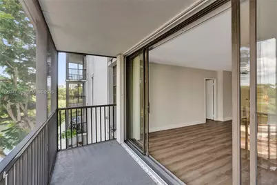 3401 N Country Club Dr #EI403, Aventura, FL 33180 - Photo 34