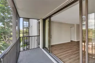 3401 N Country Club Dr, Aventura, FL 33180 - Photo 34