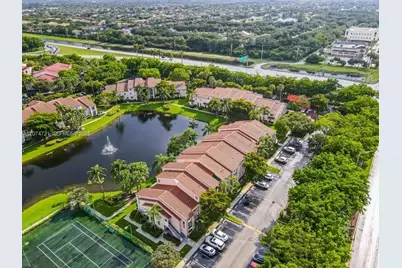 12166 Saint Andrews Pl #104, Miramar, FL 33025 - Photo 2