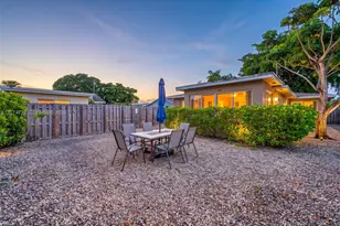 2904 Van Buren St, Hollywood, FL 33020 - Photo 22