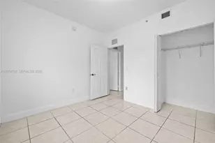 2429 W 78th St, Hialeah, FL 33016 - Photo 16