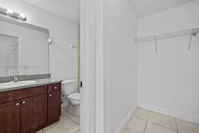 2429 W 78th St #102, Hialeah, FL 33016 - Photo 20