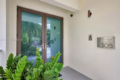 305 Oak St, Hollywood, FL 33019 - Photo 4