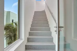 305 Oak St, Hollywood, FL 33019 - Photo 62