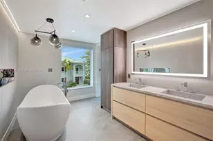 305 Oak St, Hollywood, FL 33019 - Photo 56