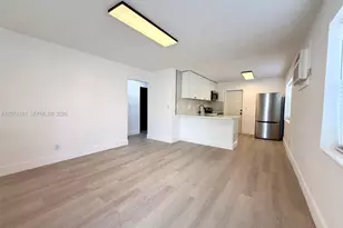 910 SW 2nd Ave, Hallandale Beach, FL 33009 - Photo 4