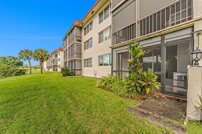 9811 N Hollybrook Lake Dr #103, Pembroke Pines, FL 33025 - Photo 22