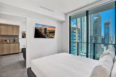 121 NE 5th St #2411, Miami, FL 33132 - Photo 18