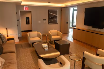 121 NE 5th St #2411, Miami, FL 33132 - Photo 38