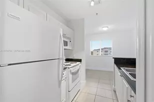 21000 SW 87th Ave, Cutler Bay, FL 33189 - Photo 10