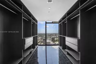 20 NE 11th St, Miami, FL 33132 - Photo 18
