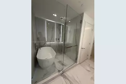 1400 Biscayne Boulevard #2702, Miami, FL 33132 - Photo 26