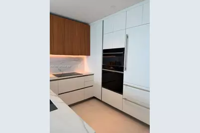 1400 Biscayne Boulevard #2702, Miami, FL 33132 - Photo 6