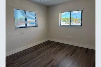 805 W 30th St #11, Hialeah, FL 33012 - Photo 2