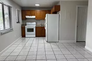 1345 W 28th St, Hialeah, FL 33010 - Photo 8