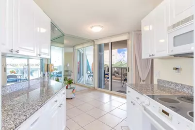 16711 Collins Ave #706, Sunny Isles Beach, FL 33160 - Photo 4