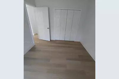 1380 SW 2nd St #7, Miami, FL 33135 - Photo 4