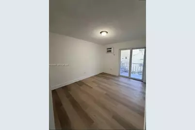 1380 SW 2nd St #7, Miami, FL 33135 - Photo 6