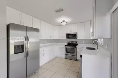 2710 Neaton Ct, Wellington, FL 33414 - Photo 10