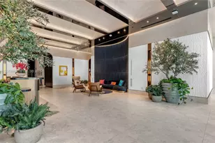 20 NE 11th St, Miami, FL 33132 - Photo 22
