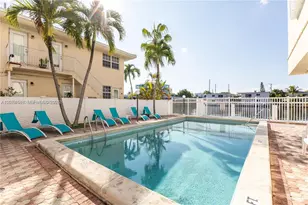 8530 Byron Ave, Miami Beach, FL 33141 - Photo 22