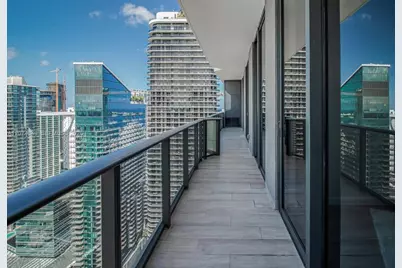 55 SW 9th St #4409, Miami, FL 33130 - Photo 1