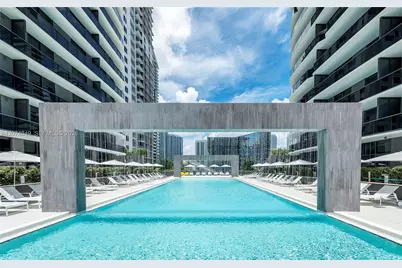 55 SW 9th St #4409, Miami, FL 33130 - Photo 18