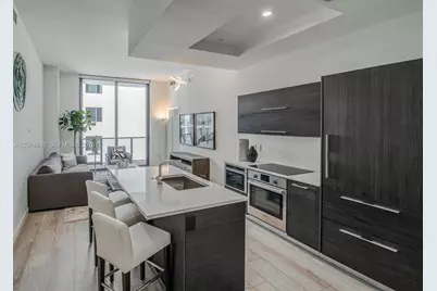55 SW 9th St #4409, Miami, FL 33130 - Photo 2