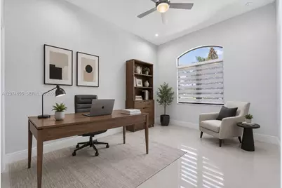 10352 NW 131st St, Hialeah Gardens, FL 33018 - Photo 24