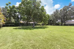 11601 SW 88th Ave, Miami, FL 33176 - Photo 24