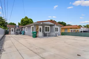 740 NW 32nd Ct, Miami, FL 33125 - Photo 2