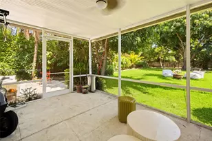 524 W 47th St, Miami Beach, FL 33140 - Photo 14