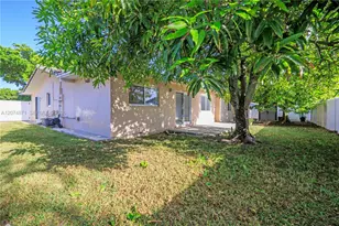 225 SW 102nd Pl, Sweetwater, FL 33174 - Photo 8