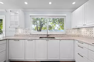 225 SW 102nd Pl, Sweetwater, FL 33174 - Photo 40