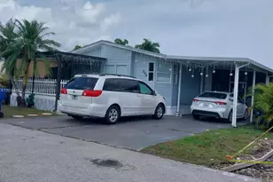 19800 SW 180th Ave Lot 392, Miami, FL 33187 - Photo 2