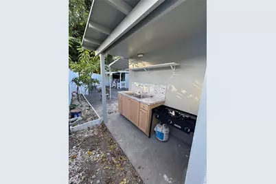 1864 NW 27th St #B, Miami, FL 33142 - Photo 6