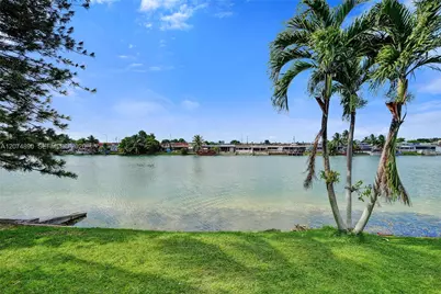 903 W 77th St, Hialeah, FL 33014 - Photo 20