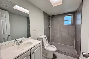 3040 NW 7th St, Pompano Beach, FL 33069 - Photo 8