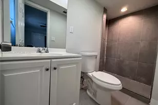 3040 NW 7th St, Pompano Beach, FL 33069 - Photo 10