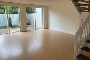 4447 NW 98th Ave, Doral, FL 33178 - Photo 4