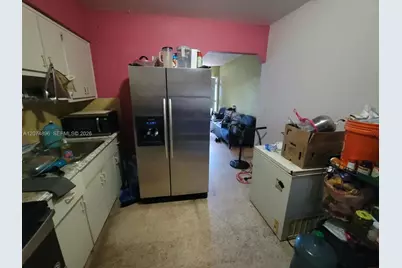 1120 NE 111th St, Miami, FL 33161 - Photo 10