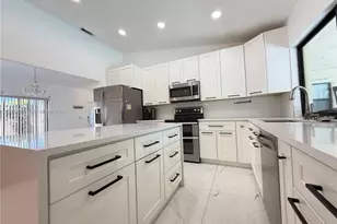 20888 Sugarloaf Ln, Boca Raton, FL 33428 - Photo 4