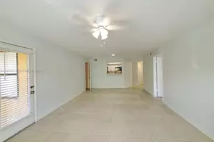 15591 SW 105th Terrace, Miami, FL 33196 - Photo 4